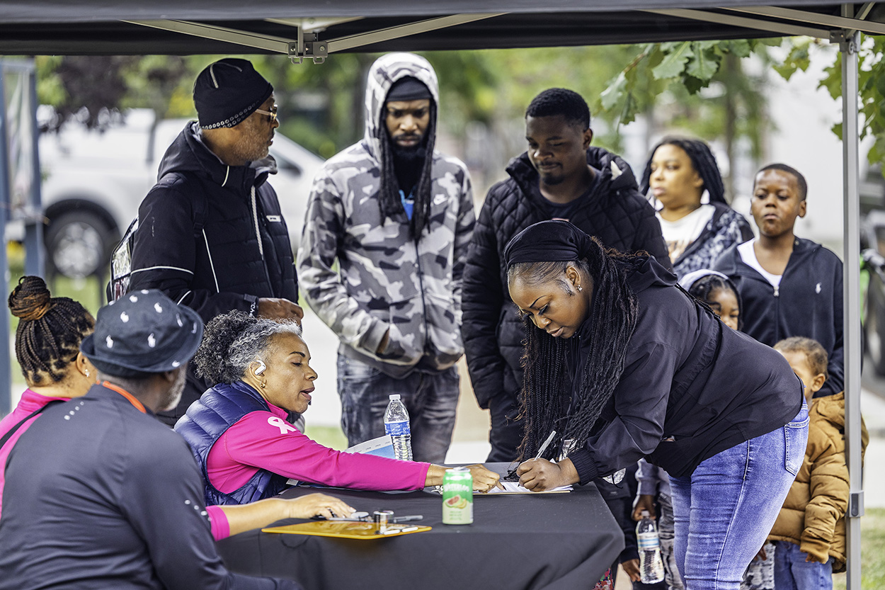 More than 170 people braved the rain to join DCHA staff for a fun-filled day with their family, friends and neighbors. Partygoers enjoyed food, live music, games, face painting, bounce houses and more. The block party also allowed people to connect and strengthen community bonds. 