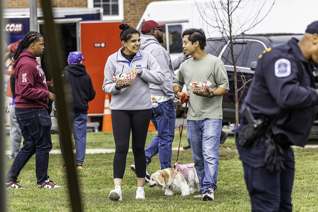 More than 170 people braved the rain to join DCHA staff for a fun-filled day with their family, friends and neighbors. Partygoers enjoyed food, live music, games, face painting, bounce houses and more. The block party also allowed people to connect and strengthen community bonds. 